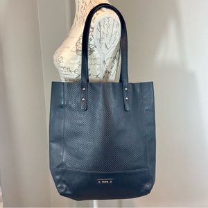 Roots Black Leather Tote Bag & Detachable Pouch